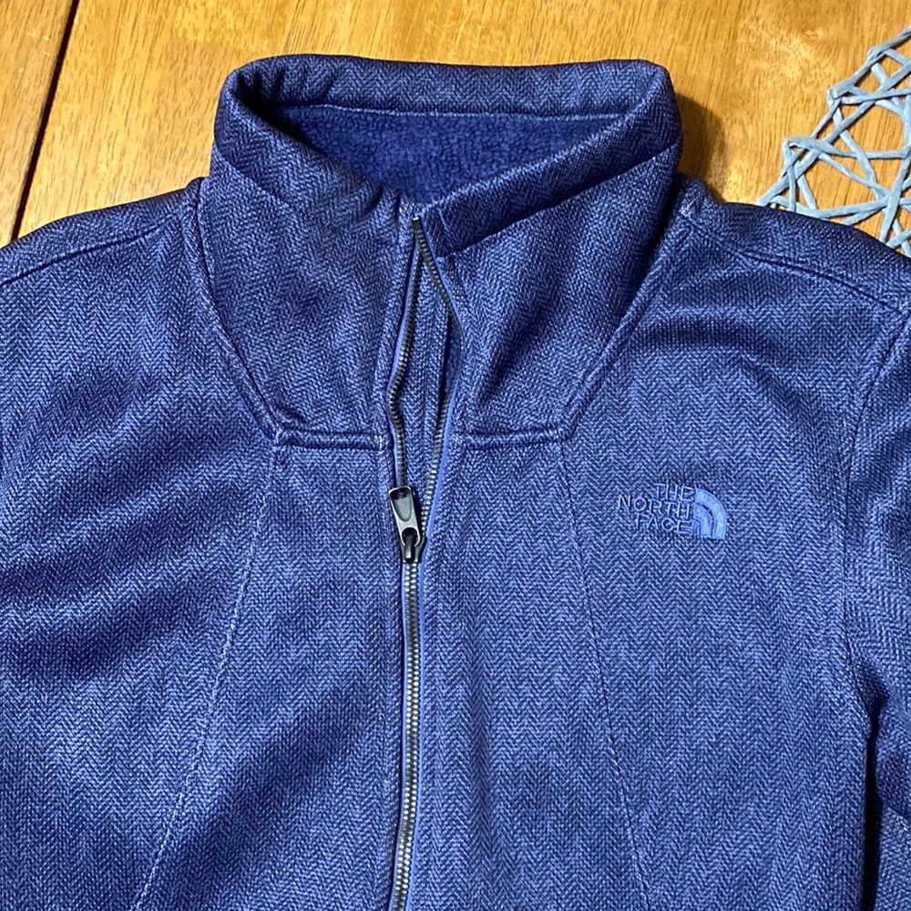 The North Face zip up fleece lined zip up jacket